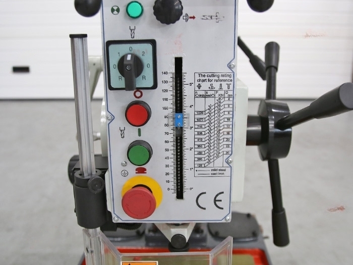 Настольный сверлильный станок с механической коробкой передач FCB 30
