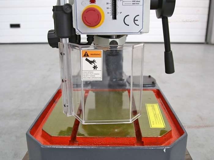 Настольный сверлильный станок с механической коробкой передач FCB 30