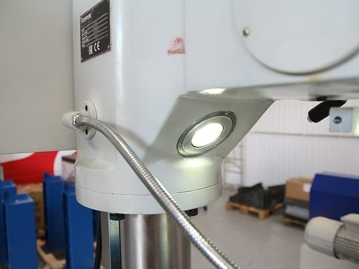 Сверлильный станок Z 5040