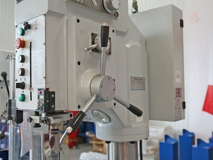 Сверлильный станок Z 5040