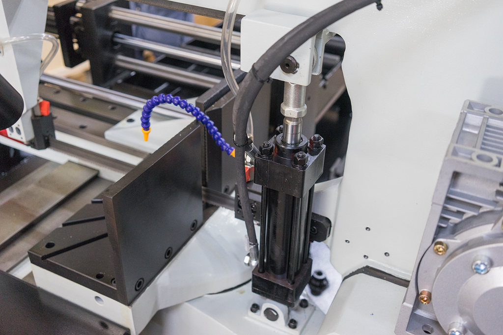 Автоматический ленточнопильный станок Stalex BS-460GBA (388127А)