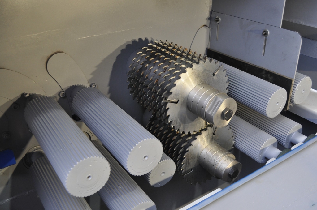 Ltt MJ6010 одновальный - многопильный станок ltt1815