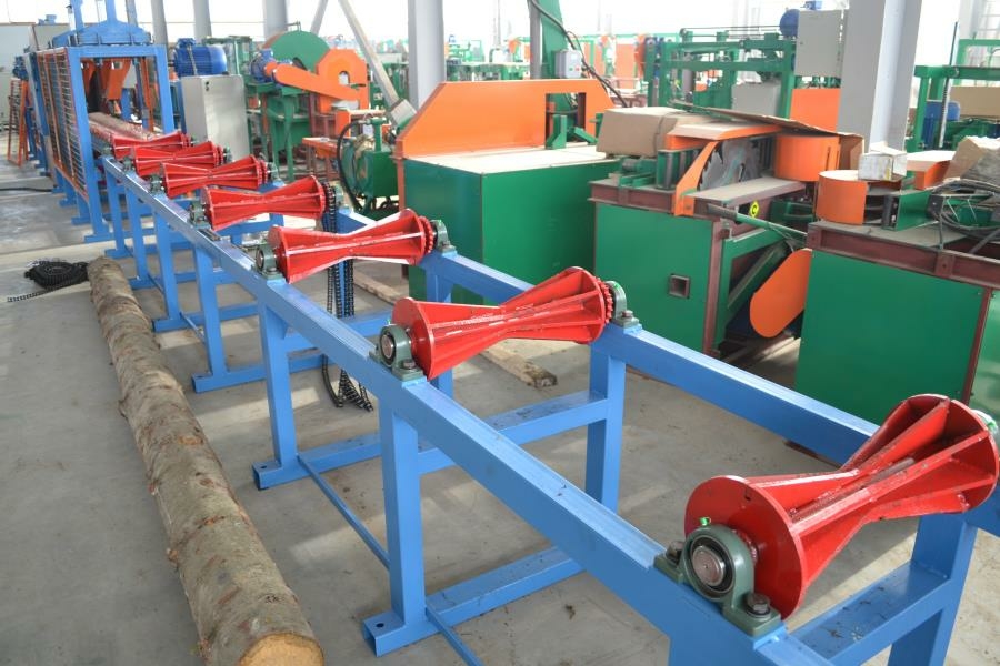 Станок дисковый двухвальный бревнопильный с гусеничной подачей СБГ-480