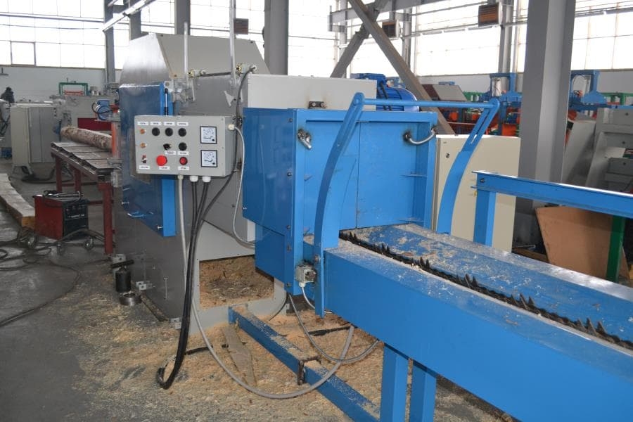 Станок дисковый двухвальный бревнопильный  с цепной подачей СБЦ- 480