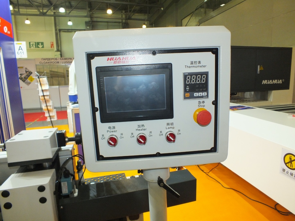 Кромкооблицовочный станок Ltt НН504