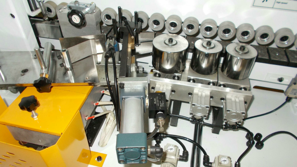 Кромкооблицовочный станок Ltt MF367А