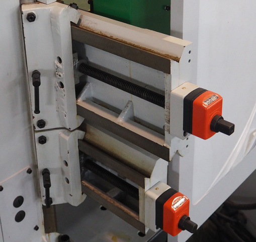 Двусторонний профилирующий станок для паркета Beaver 6025M