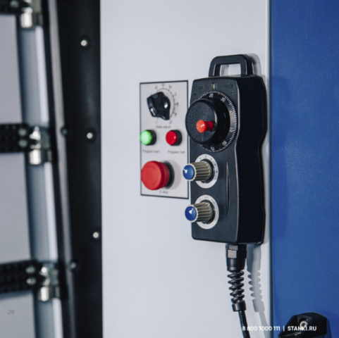 Автоматический сверлильно-присадочный станок с ЧПУ Beaver SWIFT PRO-900E