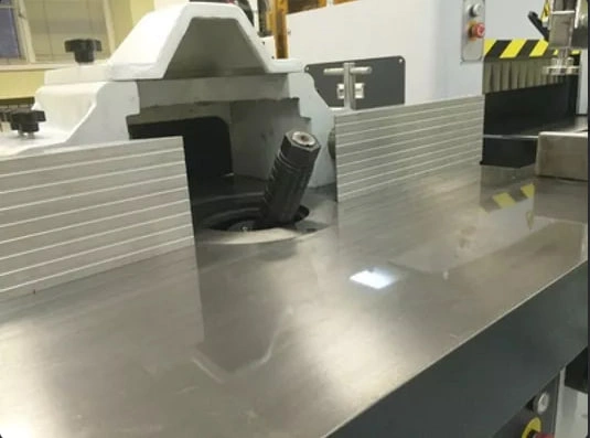 Фрезерный станок с шипорезной кареткой T 150KS