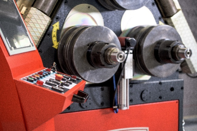 Профилегибочная гидравлическая машина AKYAPAK APK 121