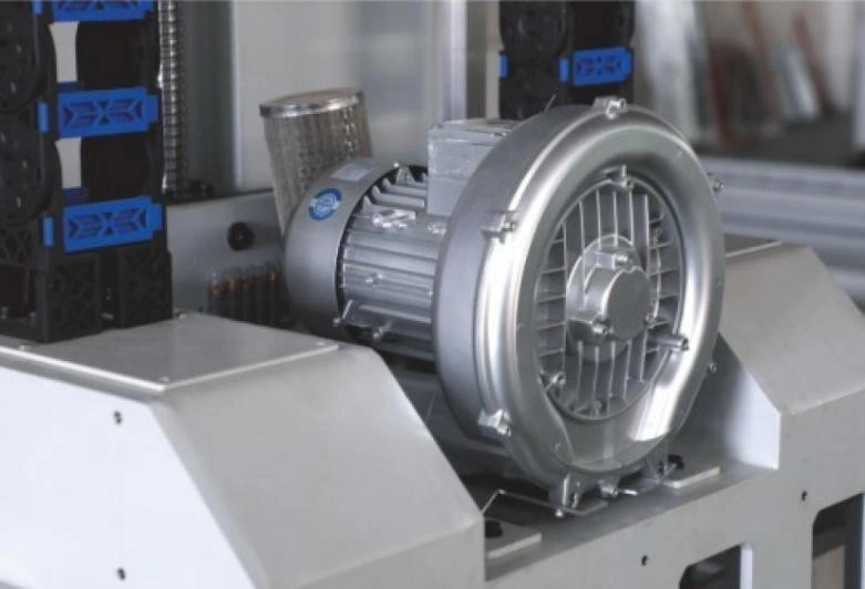 Пятиосевой обрабатывающий центр с ЧПУ JUNRAN JR-1218-4x4T