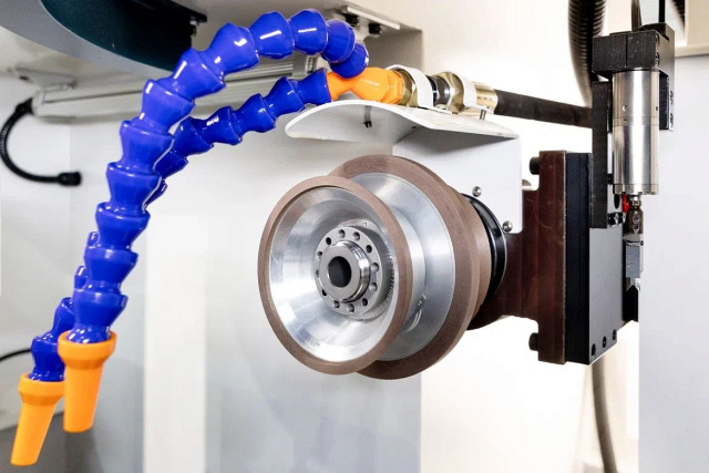 Пятиосевой заточный станок с ЧПУ IRONMAC TURBO 5-AXIS TURBO 5-AXIS