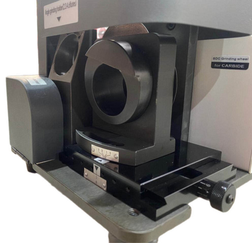 Станок для заточки концевых фрез IRONMAC M133