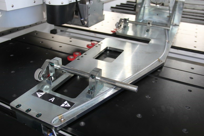 Сверлильно-присадочный станок с ЧПУ BJD P851L