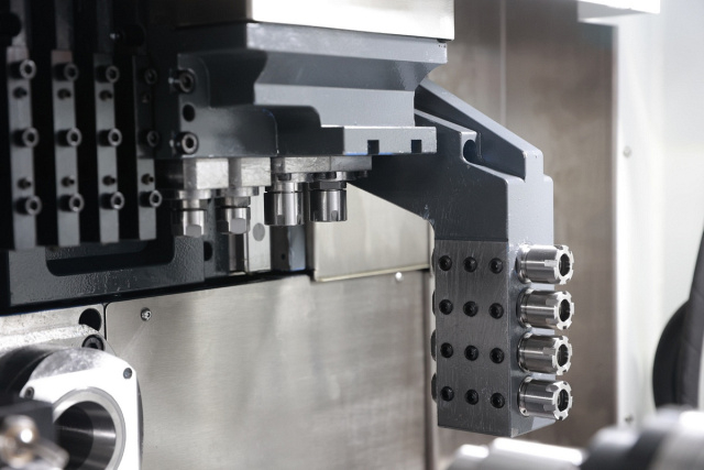 Автоматы продольного точения IRONMAC ISL-325 и ISL-326