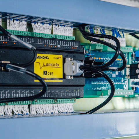 Сверлильно-фрезерный центр с ЧПУ Beaver SWIFT Turbo 1200-2HCA