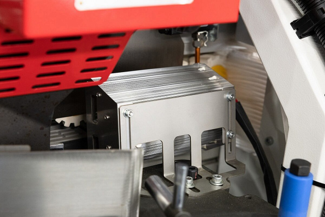 Автоматический кромкооблицовочный станок Nanxing NB8CHJQ