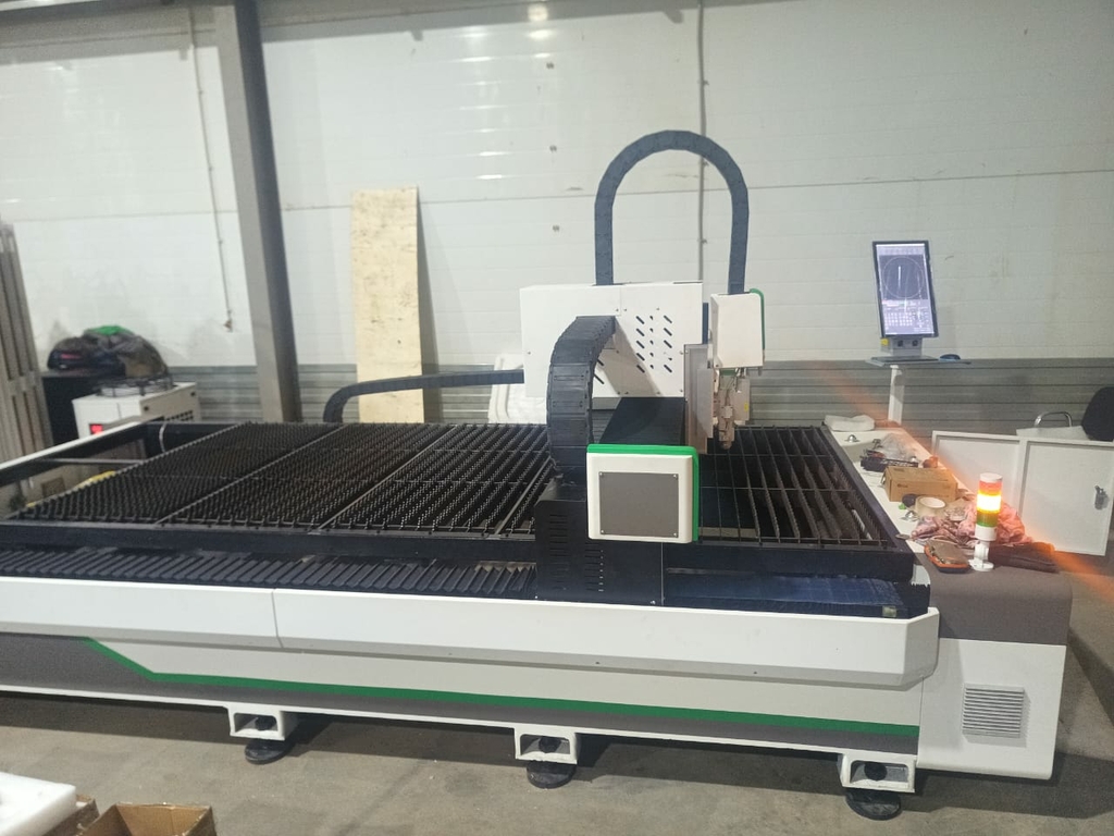 Станок лазерной резки для высокоскоростного раскроя листового металла INTERLASER A3 3000