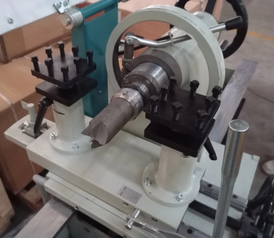 Токарный станок с копиром MAS MC3038