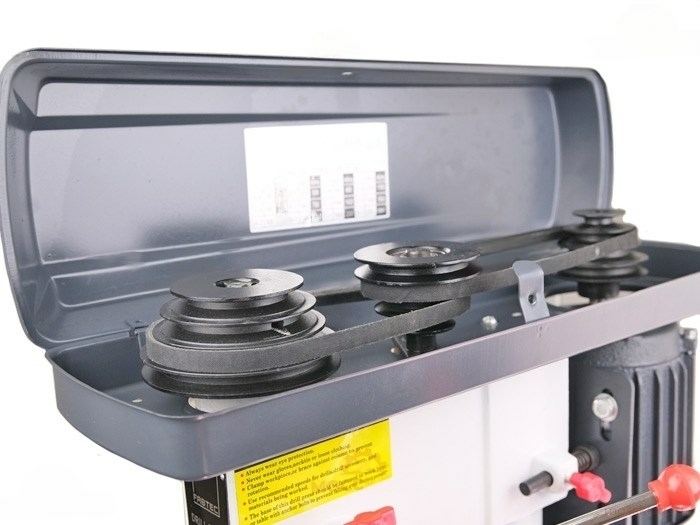 Вертикально-сверлильный станок B16 (220v) (выставочный образец)