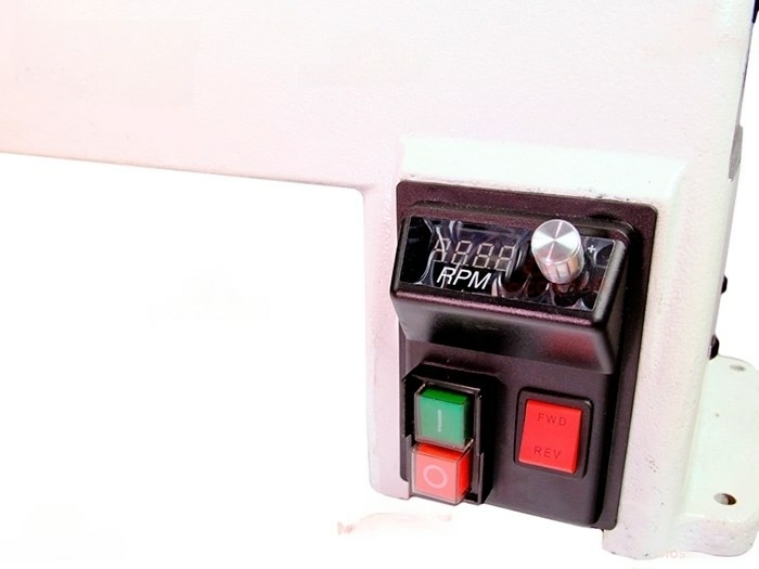 Токарный станок по дереву DML 320