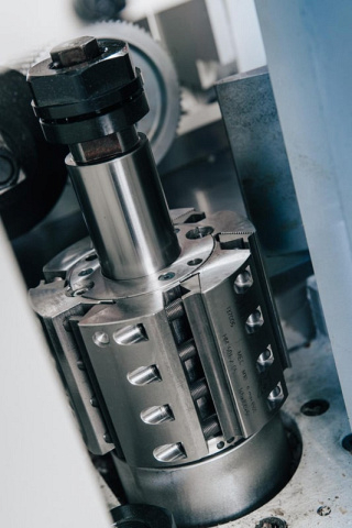 Четырехсторонний продольно-фрезерный станок QUADRO 723 High Speed SAW