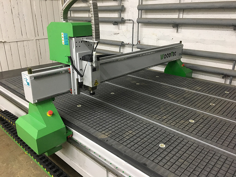Фрезерно-гравировальный станок с чпу WoodTec H 2040