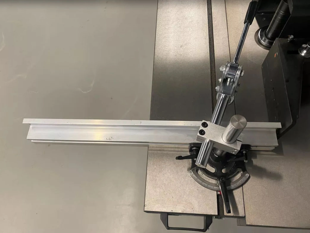 Фрезерный станок с шипорезной кареткой T 120K