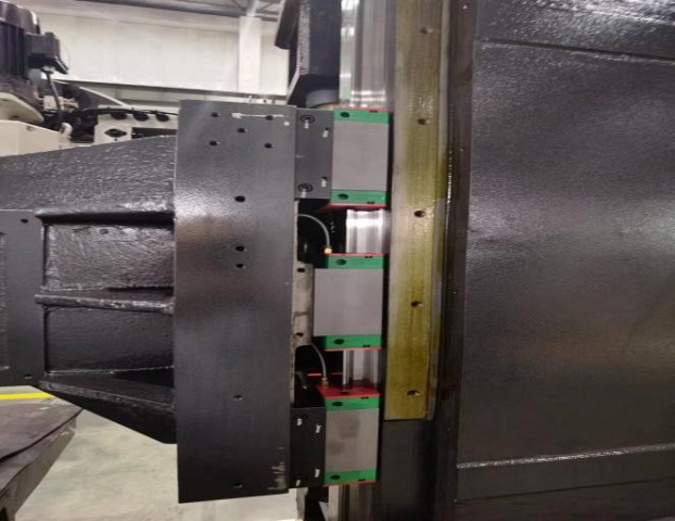 Вертикальный фрезерный обрабатывающий центр IRONMAC IMV-10.50 PRO