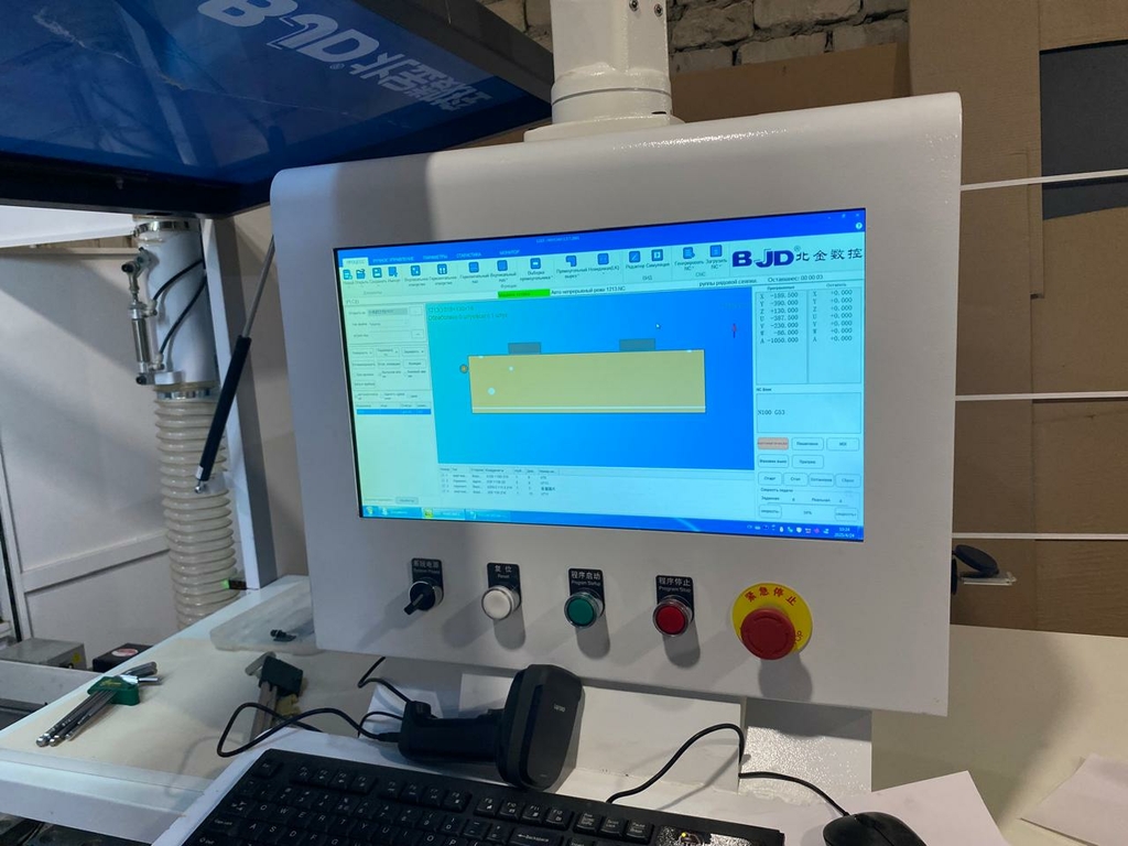 Сверлильно-присадочный станок с ЧПУ BJD P851L