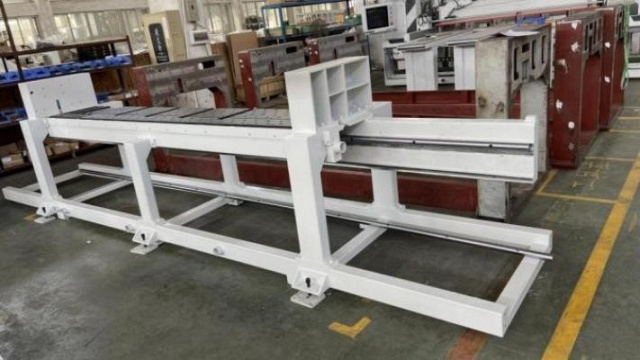 Форматно-раскроечный центр с ЧПУ Filato с задней загрузкой HP 330L