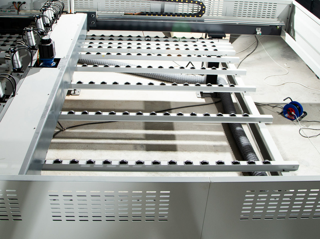 Форматно-раскроечный центр с ЧПУ JIYU KS933