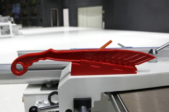 Форматно-раскроечный станок Nanxing MJK1132F1