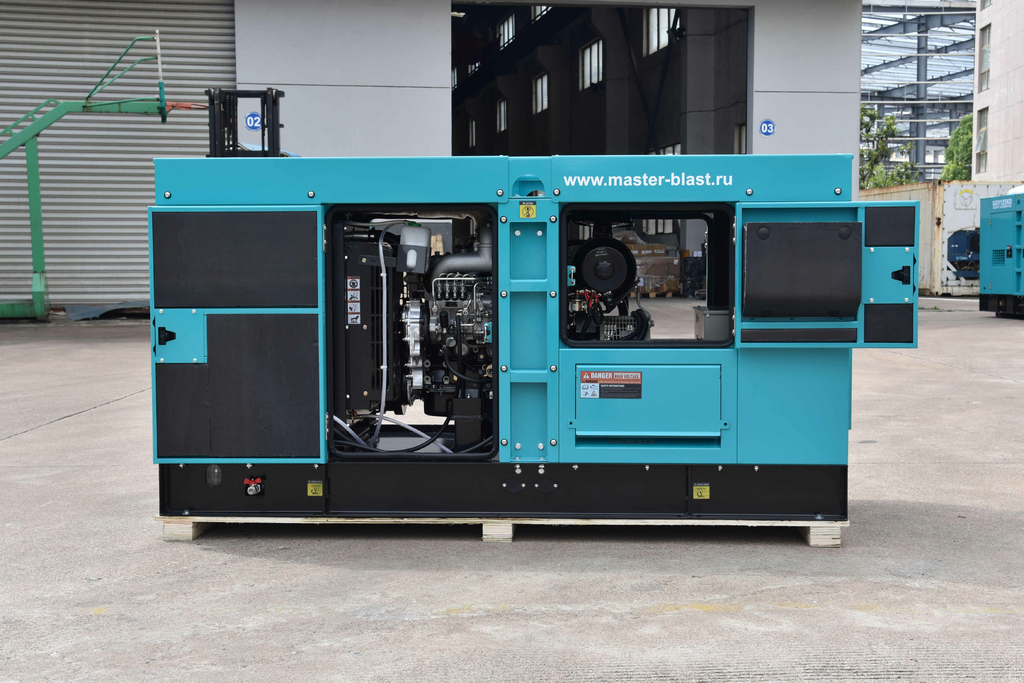 Генератор дизельный - MASTER BLAST 40ESX