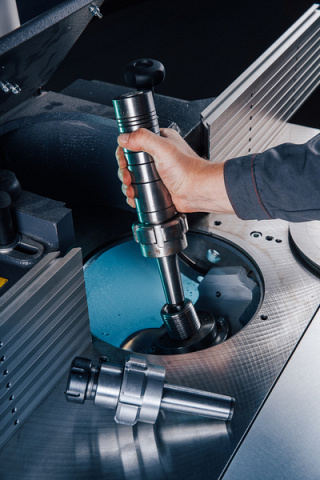 Фрезерные станки со сменными шпинделями OSTERMANN Т 1002