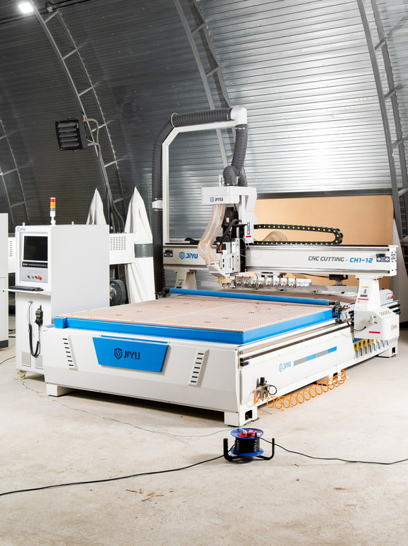 Фрезерный станок с ЧПУ JIYU CH1-12