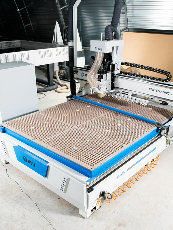 Фрезерный станок с ЧПУ JIYU CH1-12