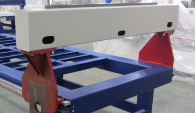 Фрезерный станок с ЧПУ Beaver 25AVLT8