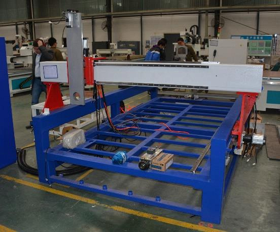 Фрезерный станок с ЧПУ Beaver 25AVLT8