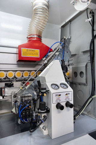 Автоматический кромкооблицовочный станок Nanxing NB8CHJQ