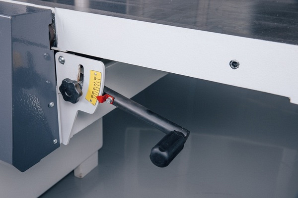 Фуговальные станки со спиральным валом OSTERMANN DMA 41LW, DMA 53LW