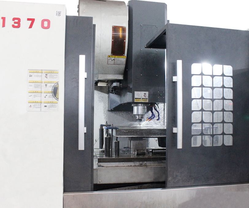 Фрезерный станок 4-х осевой MetalCraft VMC1370 с ЧПУ Siemens 828D ( VMC1370.S.11/15.12.20.4)