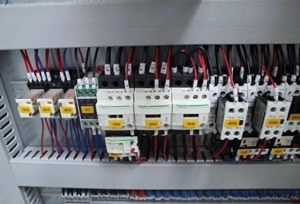 Угловой форматно-раскроечный центр с ЧПУ Nanxing NZH3825D