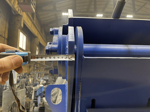 Торцовочный станок для бревен EcoWood LCC-1100 (раскряжевка)