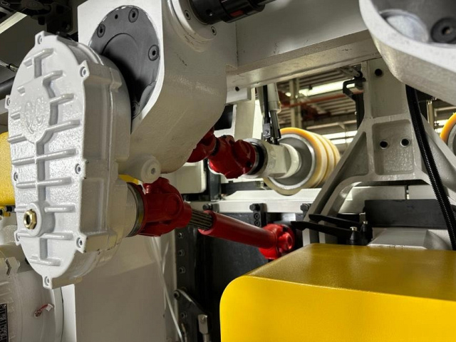 Четырехсторонний продольно-фрезерный станок QUADRO 726 SAW Ultra