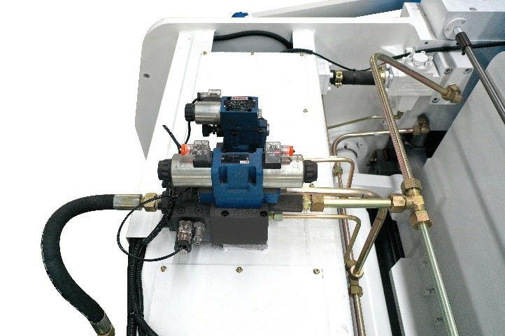 Листогибочный гидравлический пресс с ЧПУ TP10S MetalTec HBM