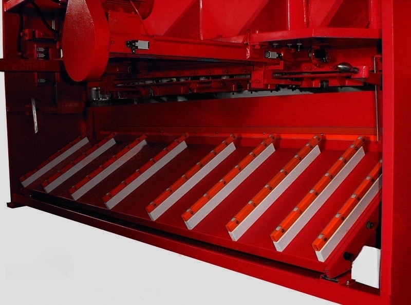 Гидравлическая гильотина QC11Y 6x3200