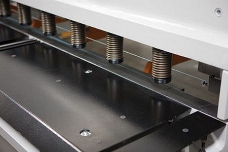 Гидравлические гильотинные ножницы ERMAKSAN HVR