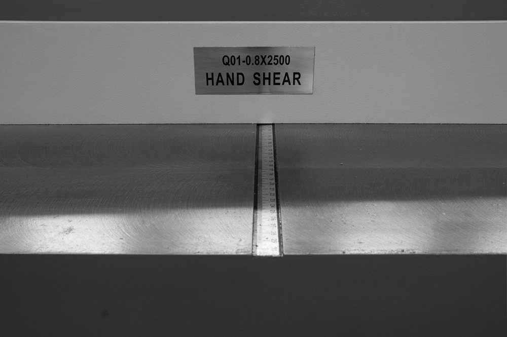 Гильотина ручная Stalex Q01-1.25х2000 (372004)