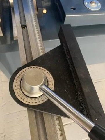 Гидравлические гильотинные ножницы IRONMAC SB-K 4x2500